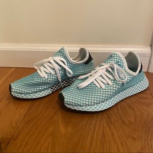 Adidas Parley Deerupt Runner
